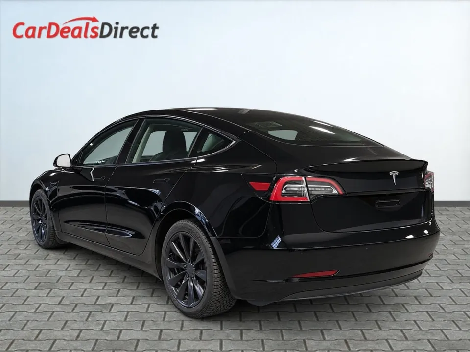 Tesla Model 3 2022 photo 5