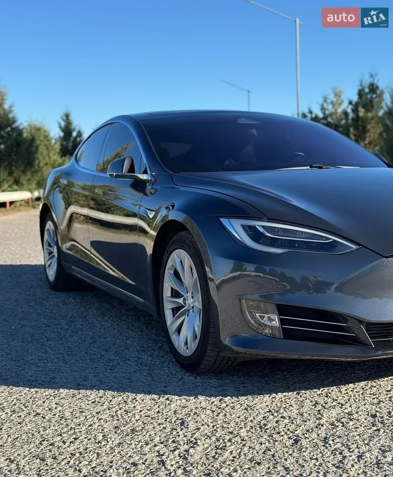 Tesla Model S 2017 photo 4