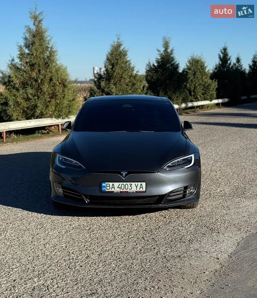Tesla Model S 2017 photo 2
