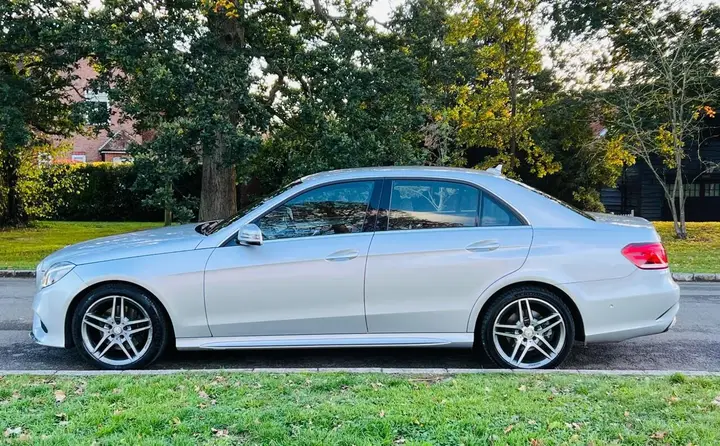 Mercedes-Benz E-Class 2014 photo 4