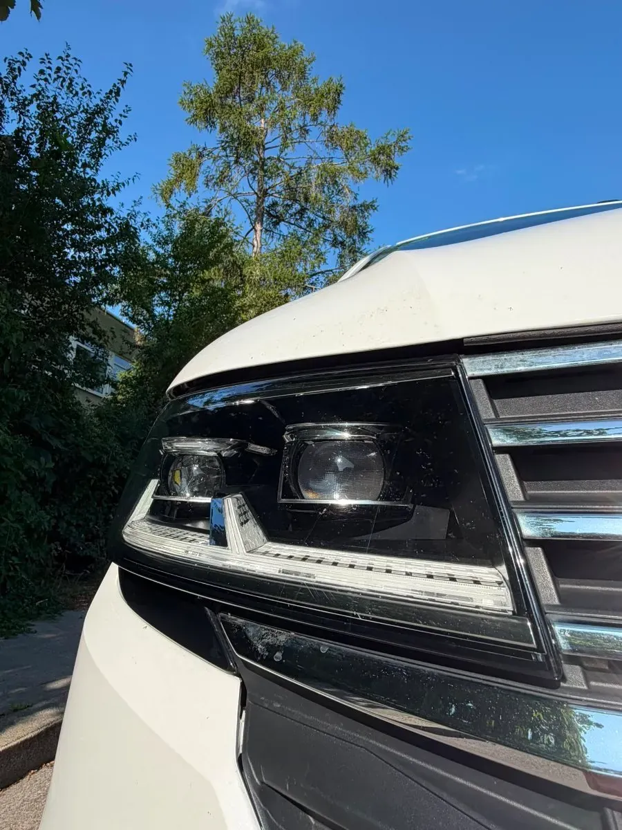 Volkswagen Multivan 2022 photo 2