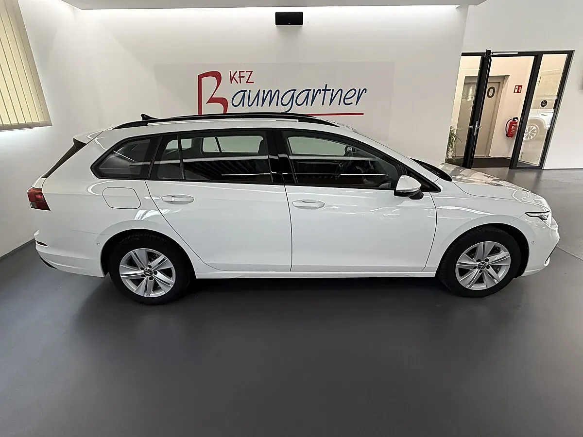 Volkswagen Golf 2022 photo 3