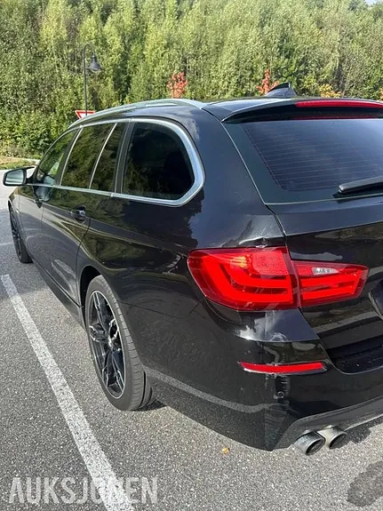 BMW 5 Series 2011 photo 5