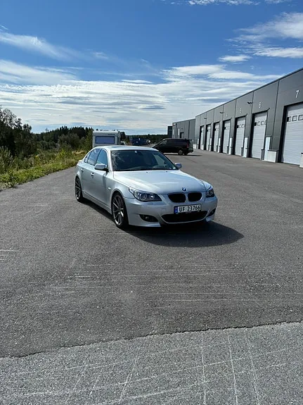 BMW 520I 2004 photo 4