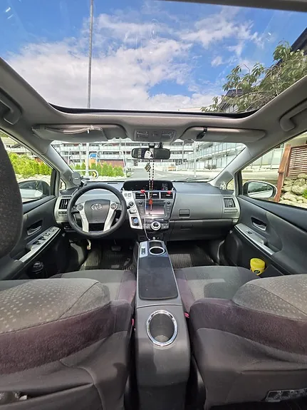Toyota Prius 2012 photo 3