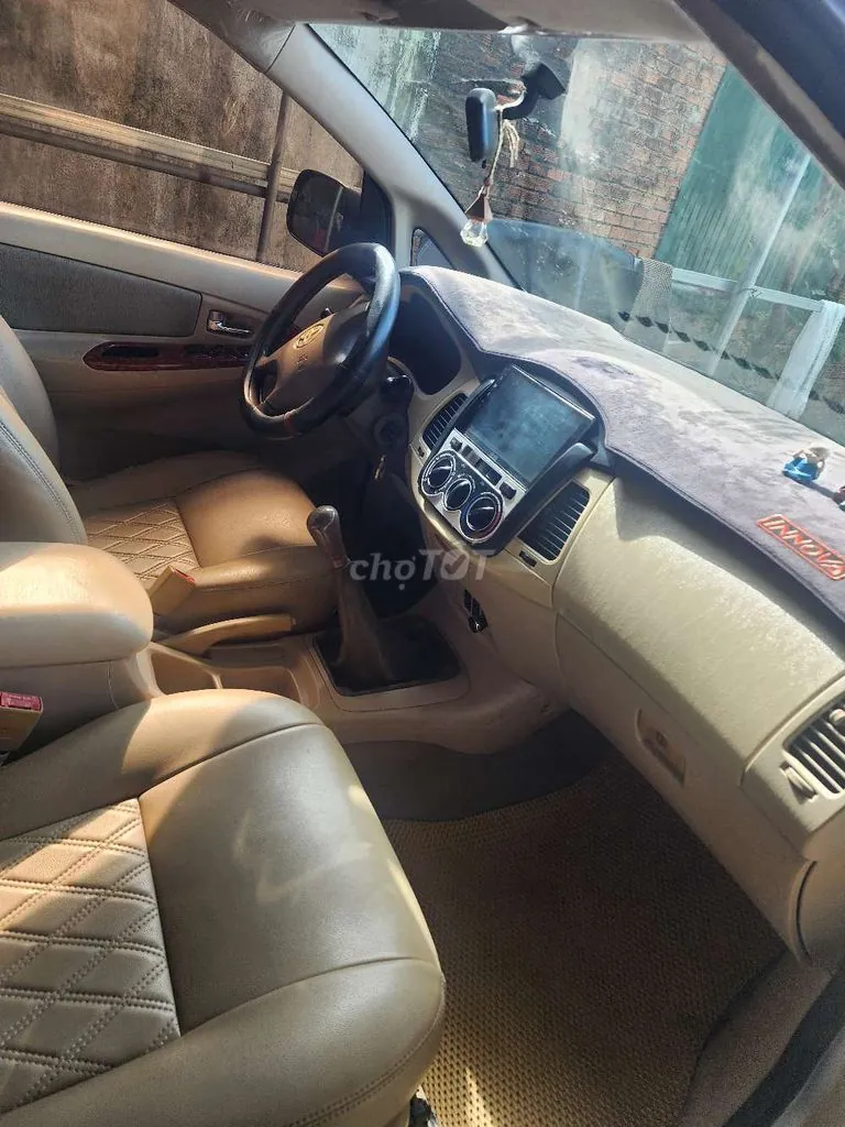 Toyota Innova 2008 photo 3