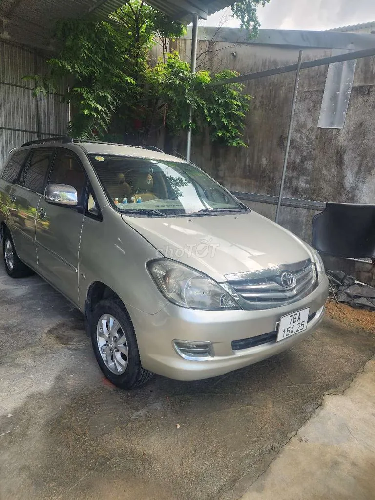 Toyota Innova 2008 photo 2
