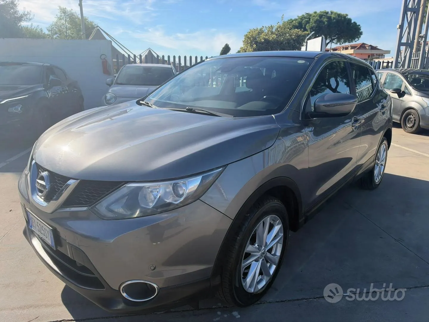 Nissan Qashqai 2015 photo 2