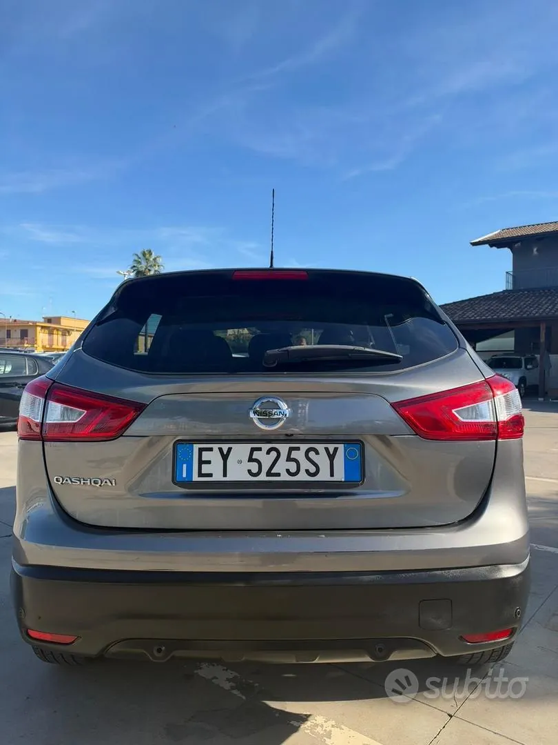 Nissan Qashqai 2015 photo 4