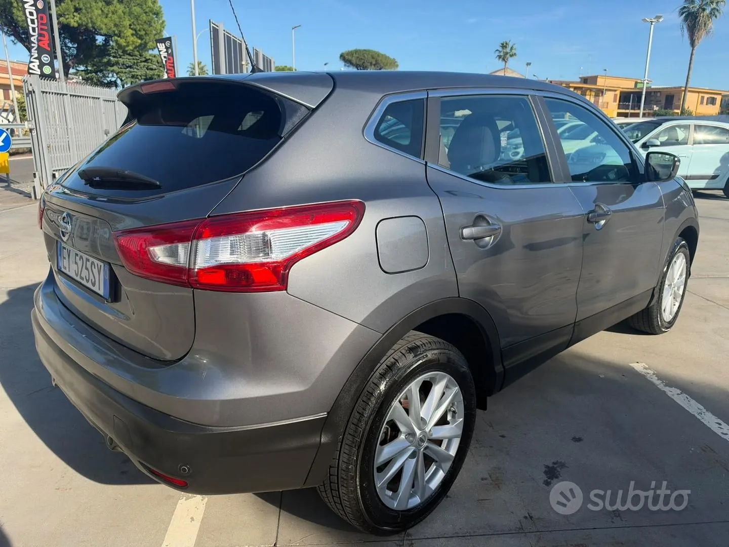 Nissan Qashqai 2015 photo 5