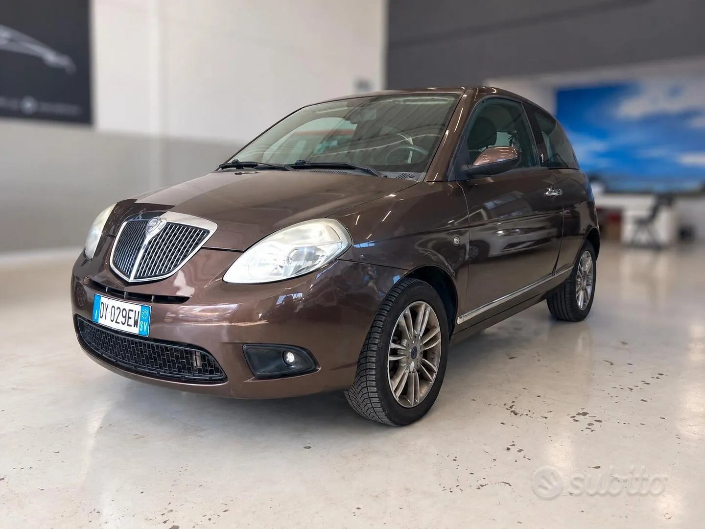 Lancia Ypsilon