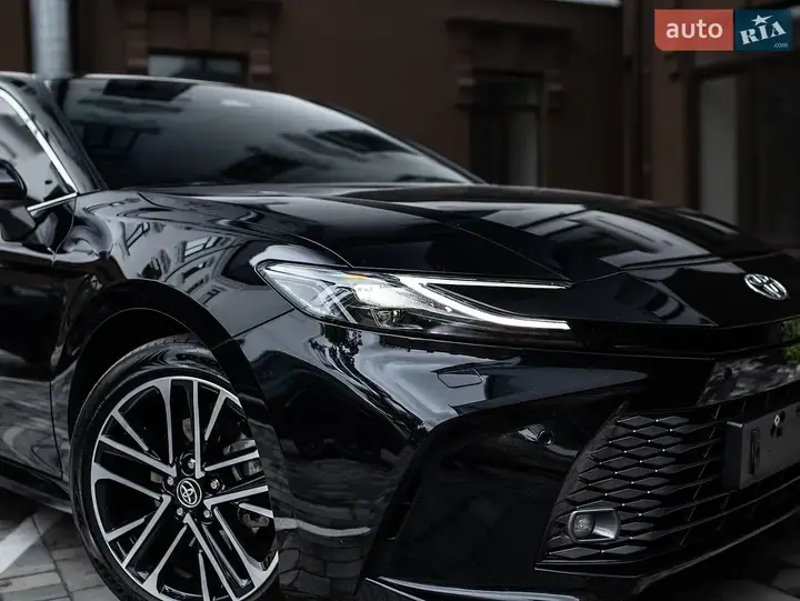 Toyota Camry 2025 photo 3