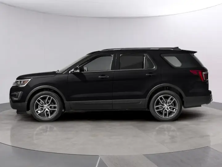 Ford Explorer 2016 photo 3