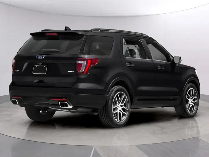 Ford Explorer 2016 photo 2
