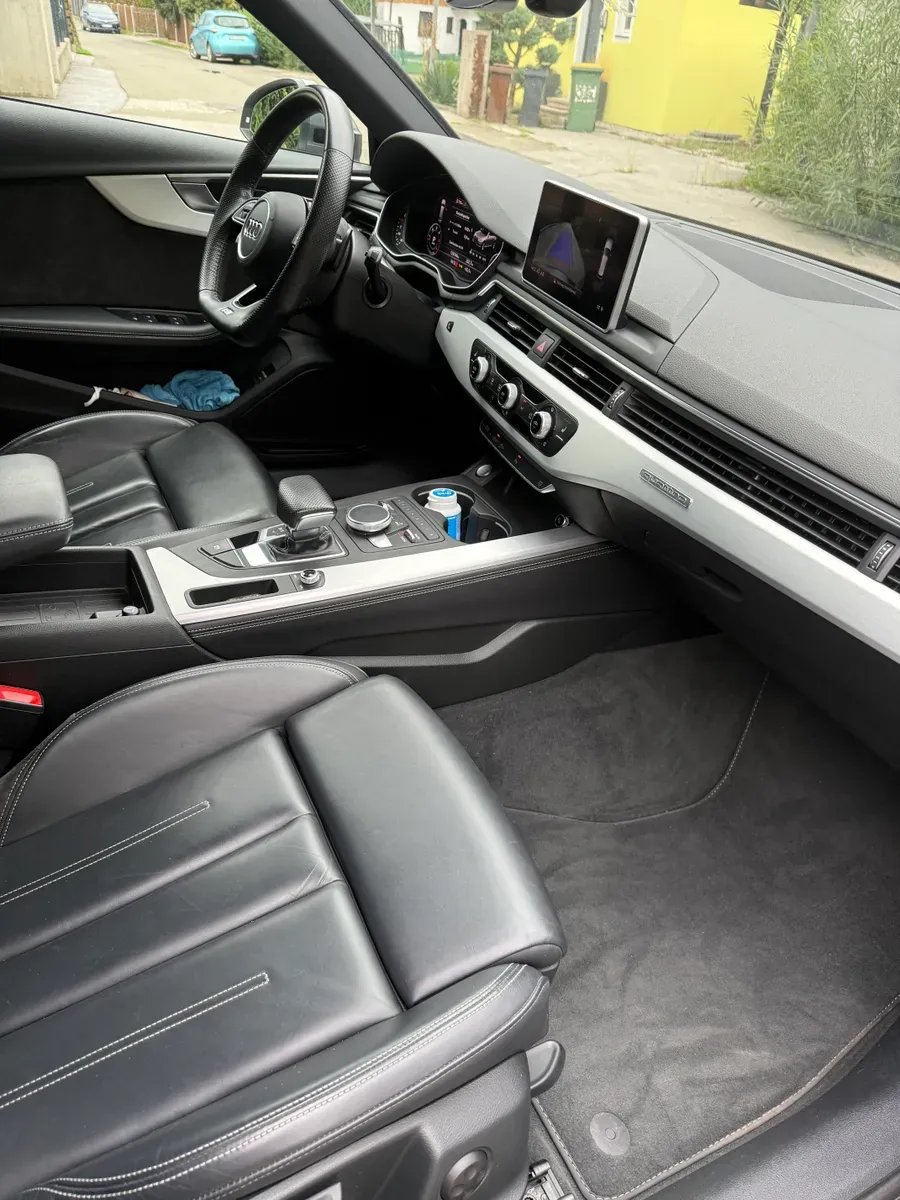 Audi A4 2017 photo 2