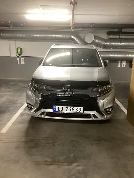 Mitsubishi Outlander 2019 photo 2
