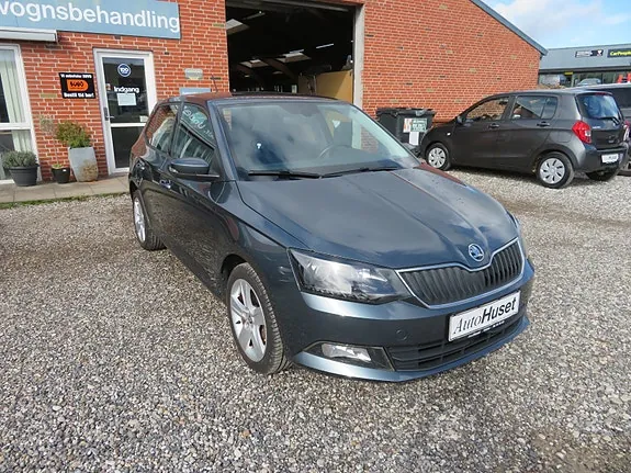 Skoda Fabia 2017 photo 3