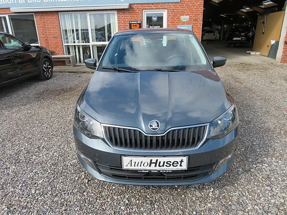 Skoda Fabia 2017 photo 2