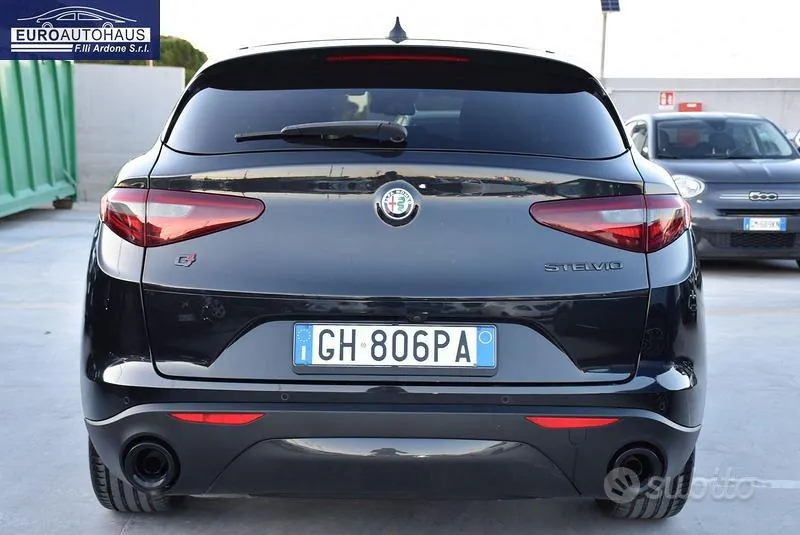 Alfa Romeo Stelvio 2021 photo 4