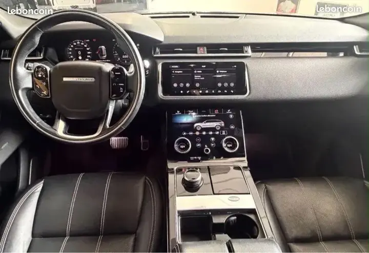 Land Rover Range Rover Velar 2020 photo 3