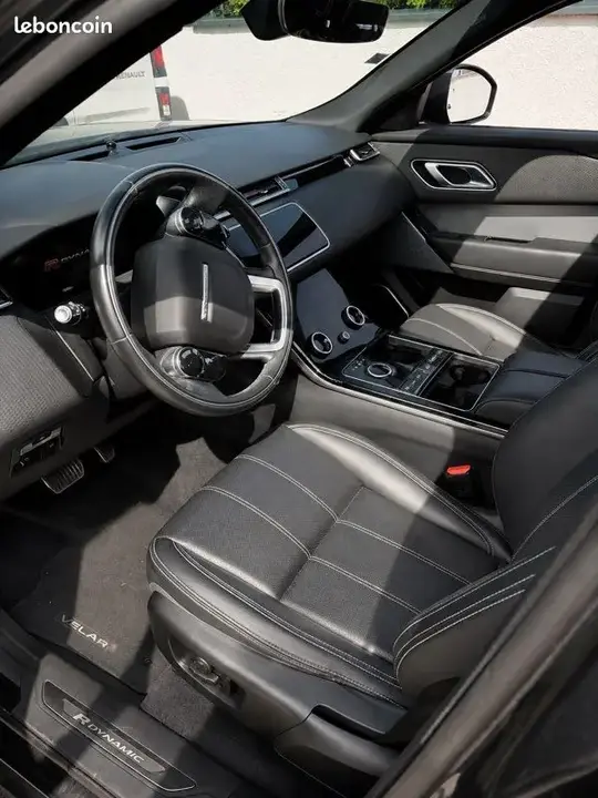 Land Rover Range Rover Velar 2020 photo 2