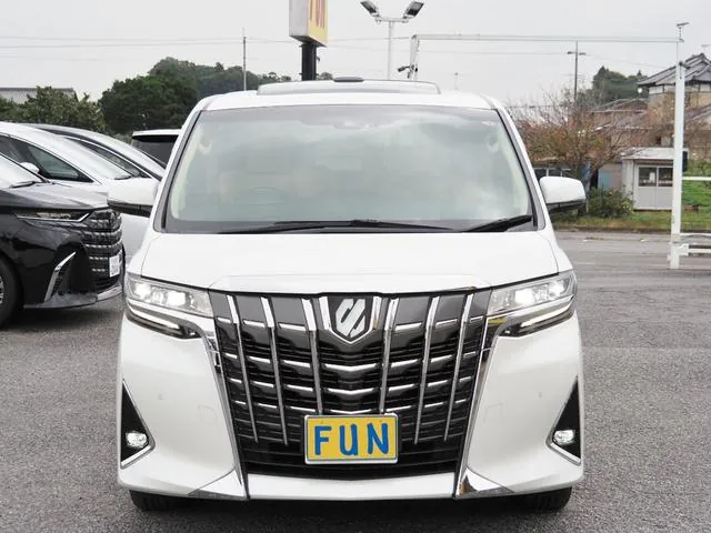 Toyota Alphard 2020 photo 2
