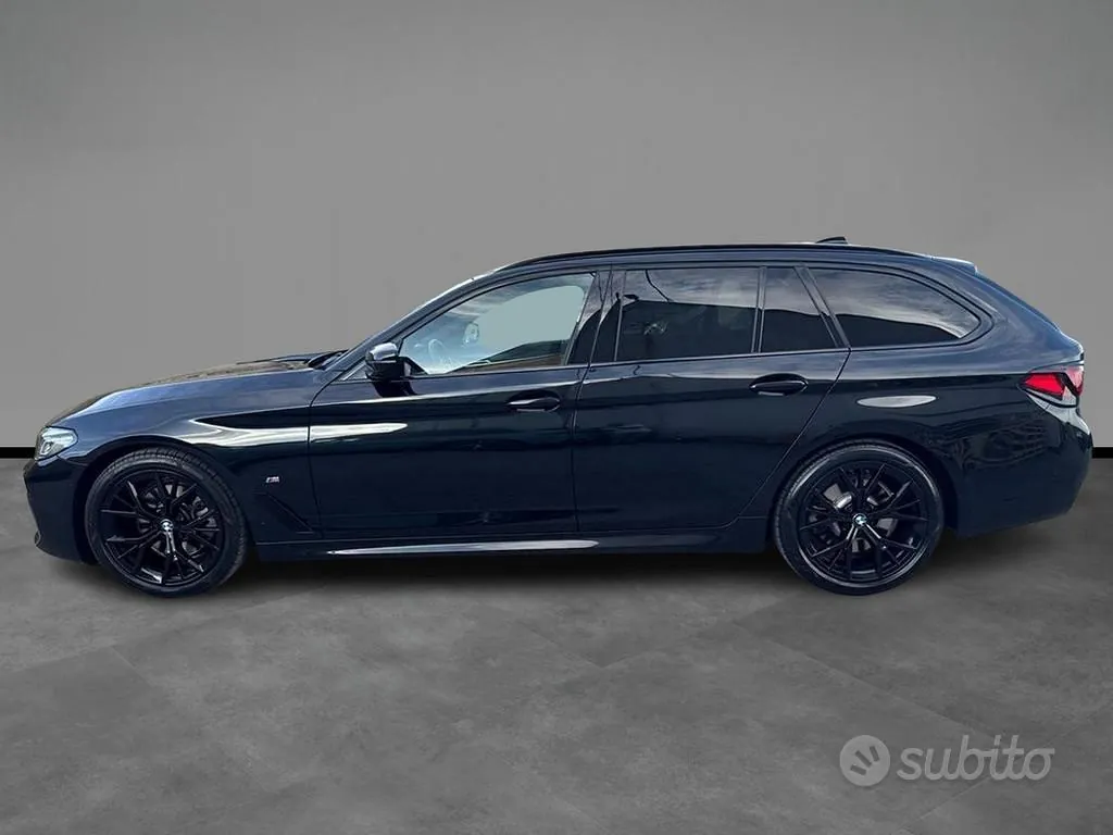 BMW 5 Series 2022 photo 2