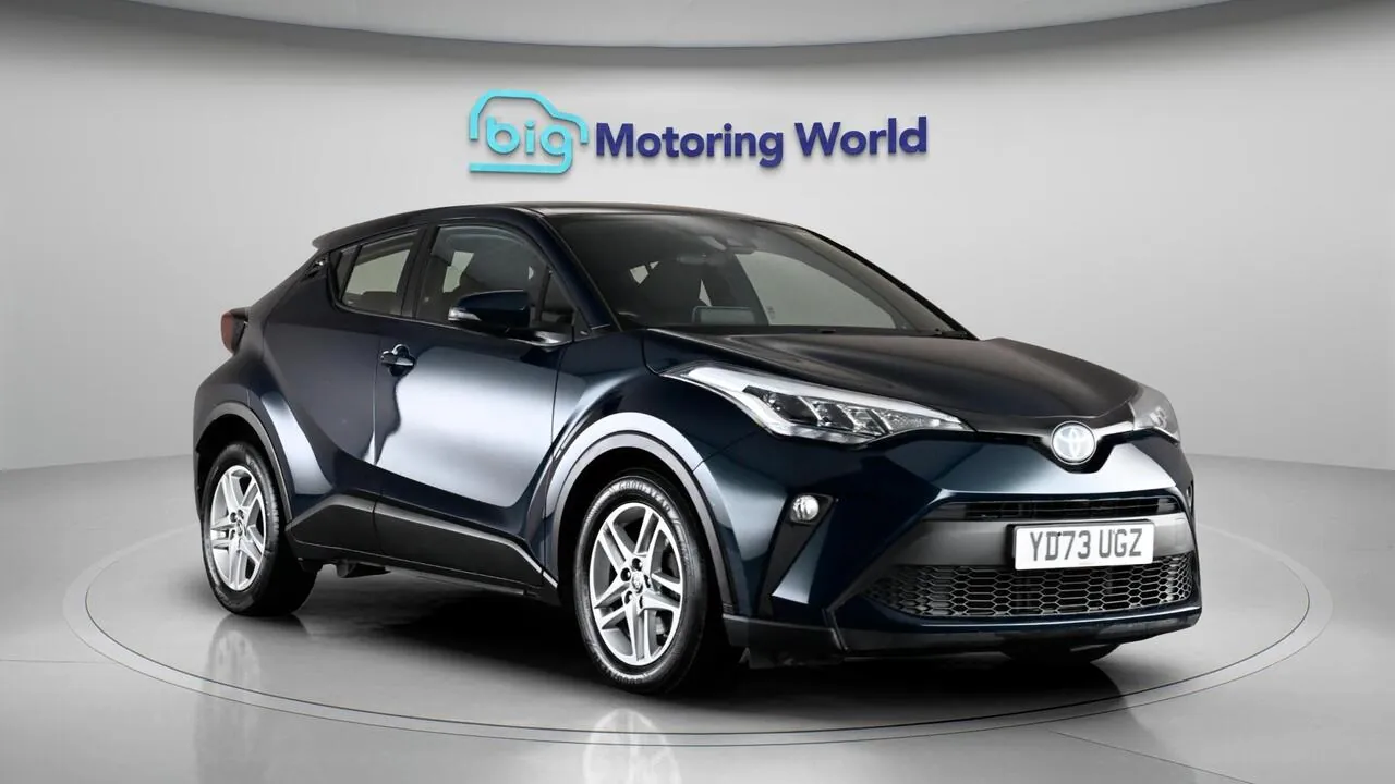 Toyota C-Hr 2023 photo 2