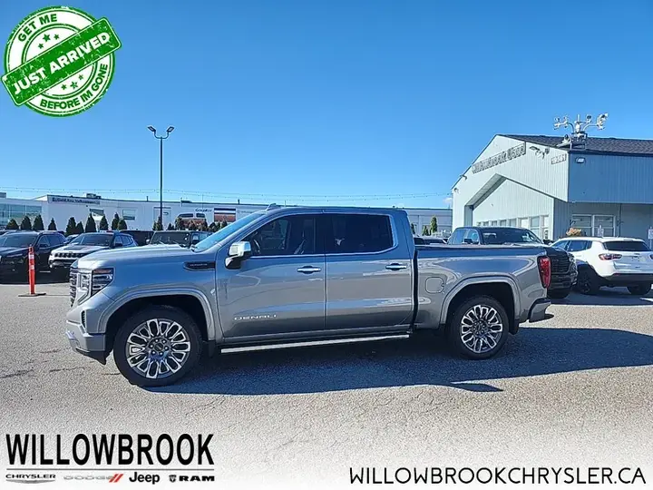 GMC Sierra 1500 2026 photo 2