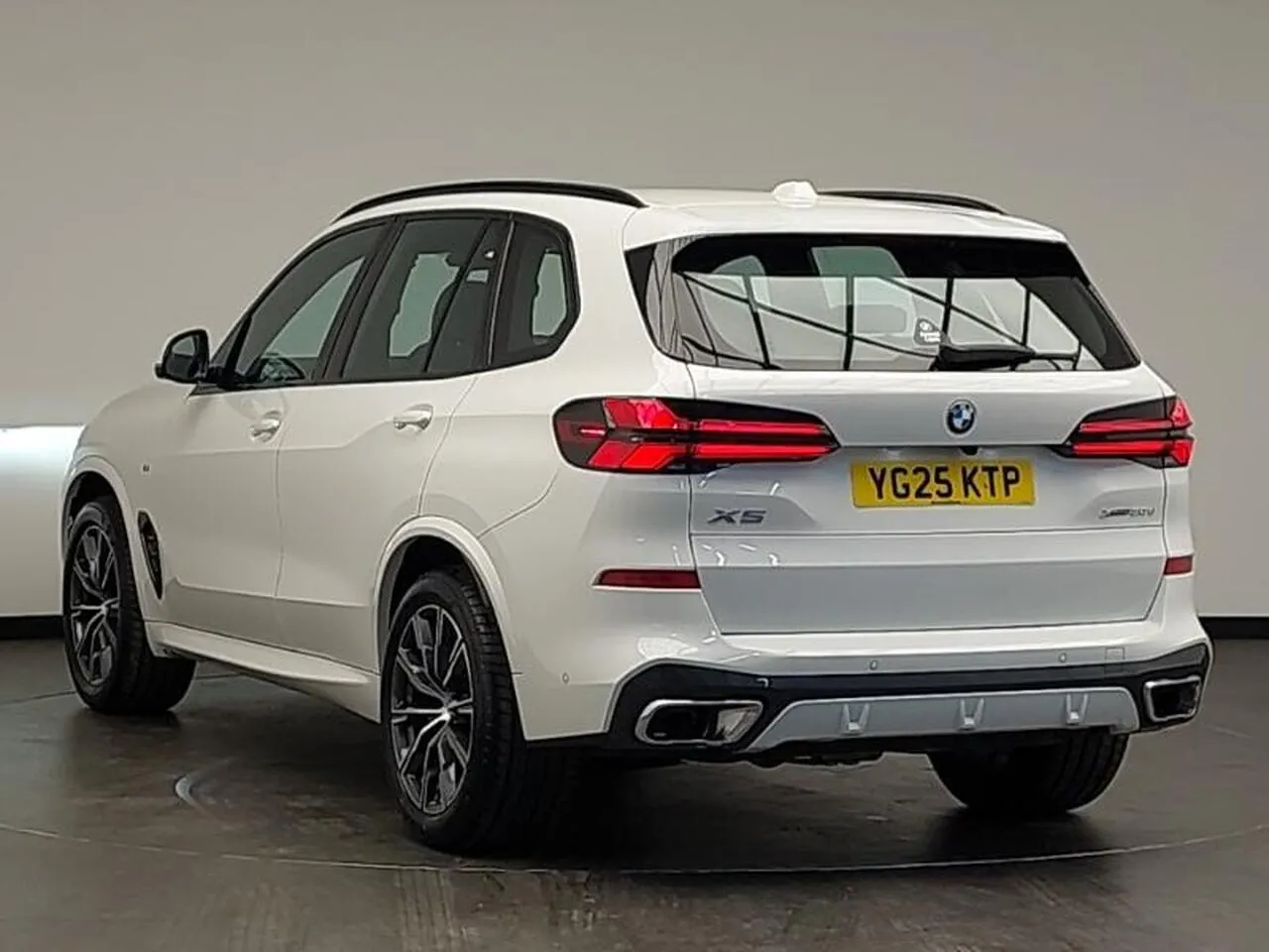 BMW X5 2025 photo 2