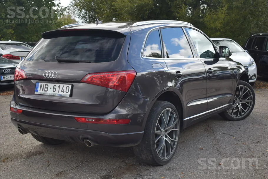 Audi Q5 2009 photo 2