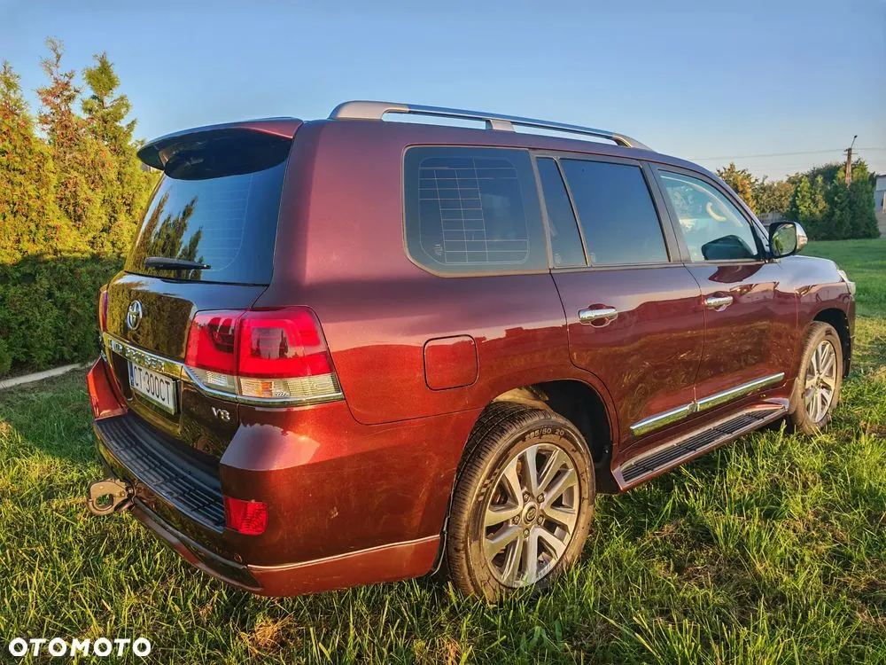 Toyota Land Cruiser 2017 photo 5