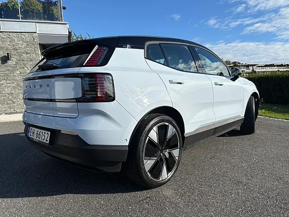 Volvo Ex30 2024 photo 3