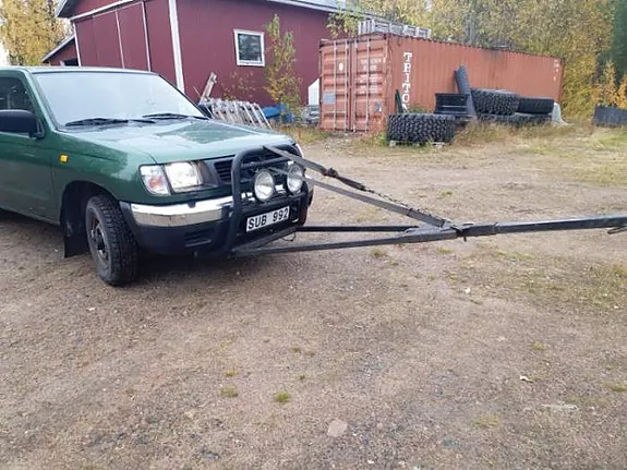 Nissan King Cab 2002 photo 3
