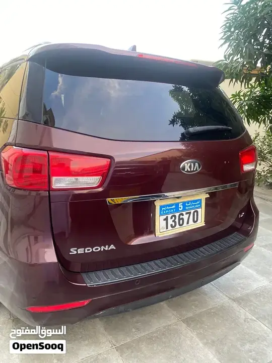 Kia Sedona 2018 photo 4
