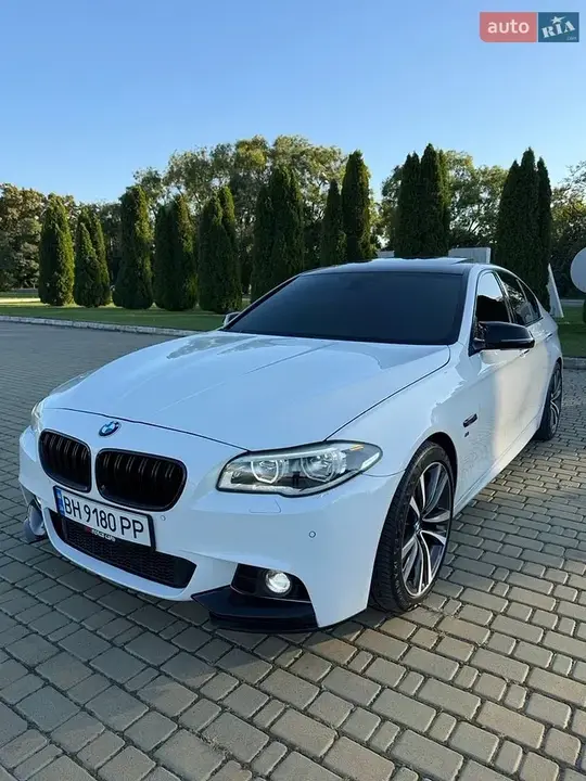 BMW 5 Series 2016 photo 2