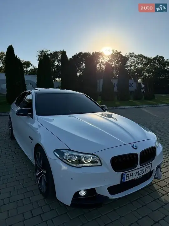 BMW 5 Series 2016 photo 3
