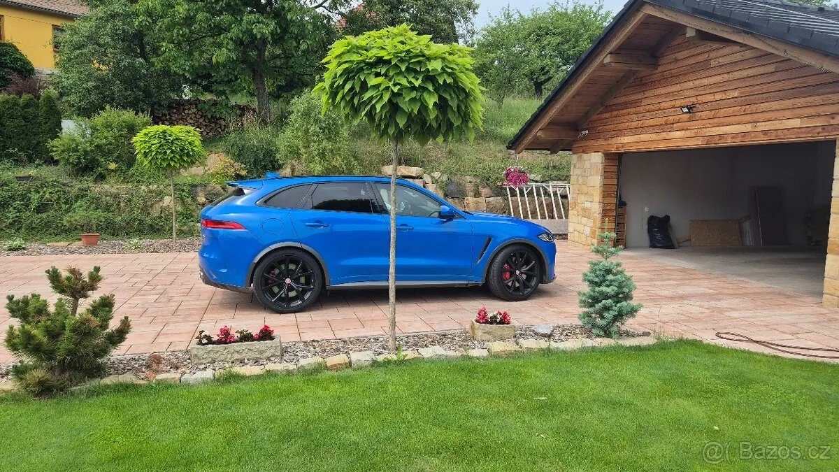 Jaguar F-Pace 2019 photo 2