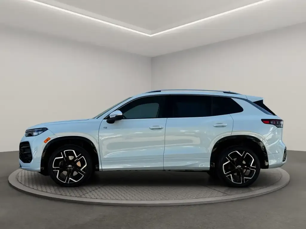 Volkswagen Tiguan 2025 photo 3