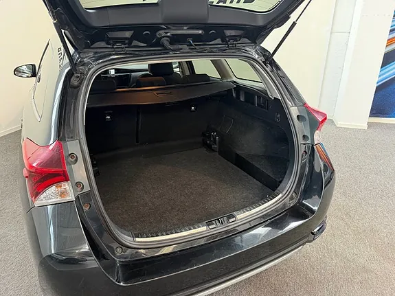 Toyota Auris 2017 photo 5