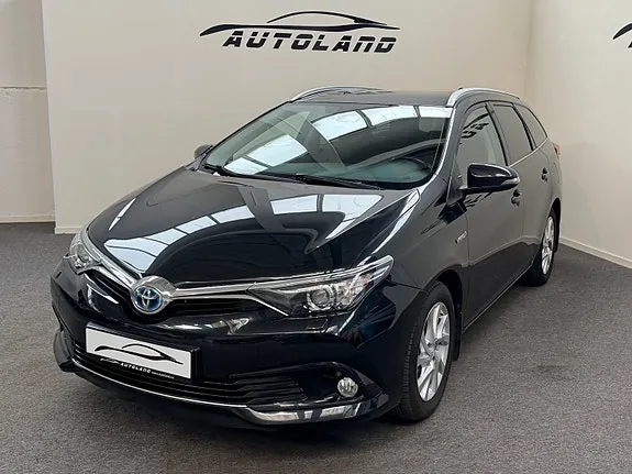 Toyota Auris 2017 photo 3