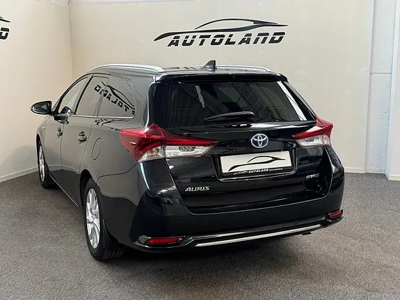 Toyota Auris 2017 photo 4