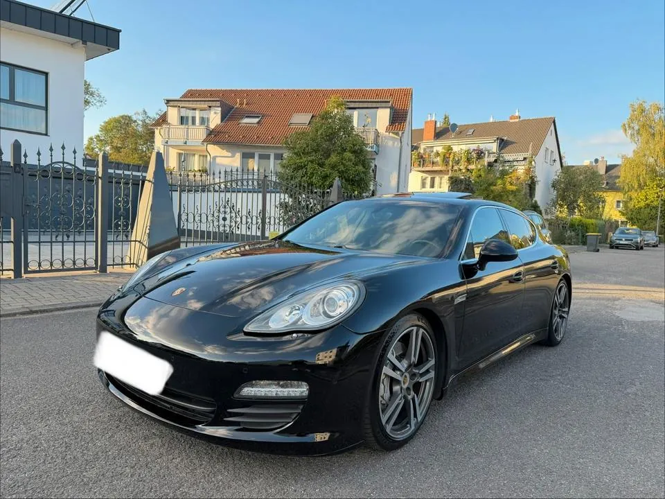 Porsche Panamera S