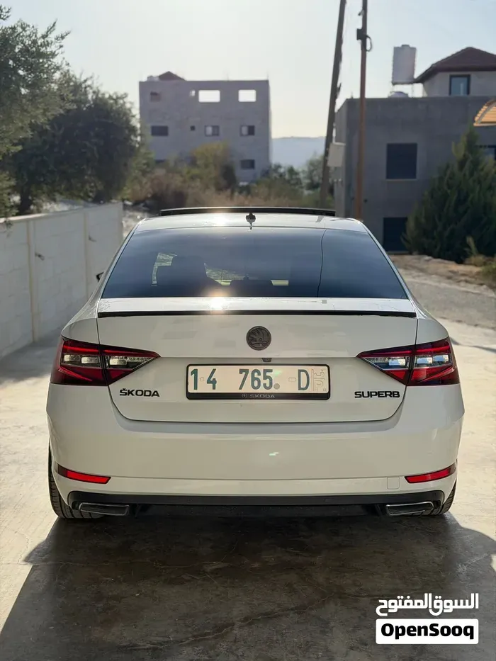 Skoda Superb 2017 photo 4