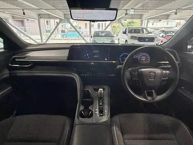 Toyota Crown Crossover 2023 photo 2