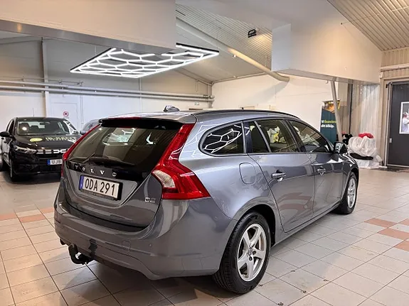 Volvo V60 2017 photo 5