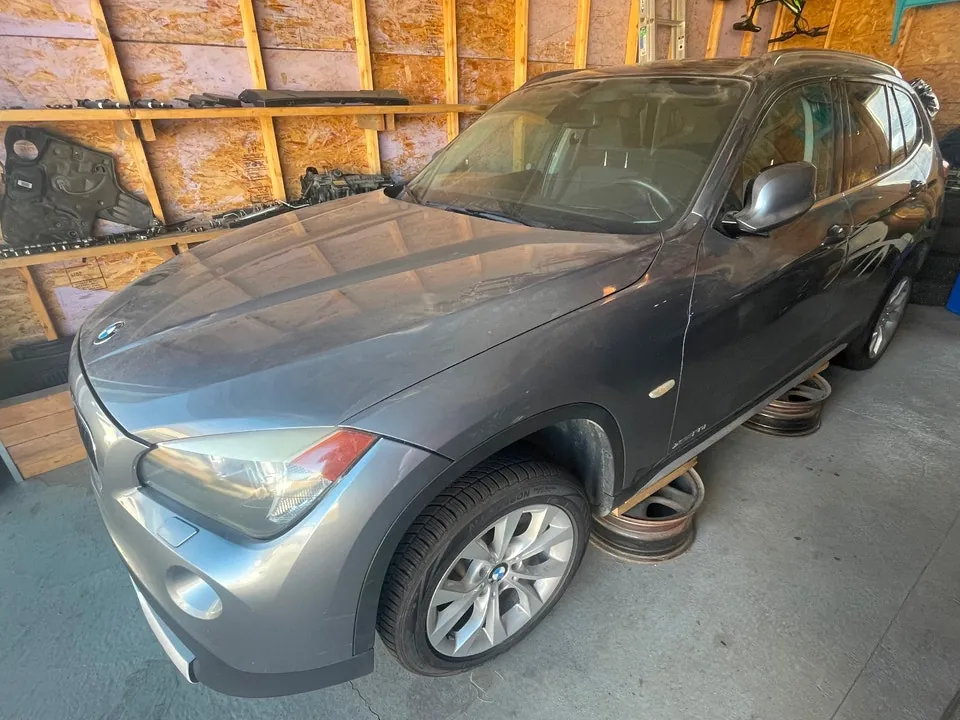 BMW X1 2012 photo 2