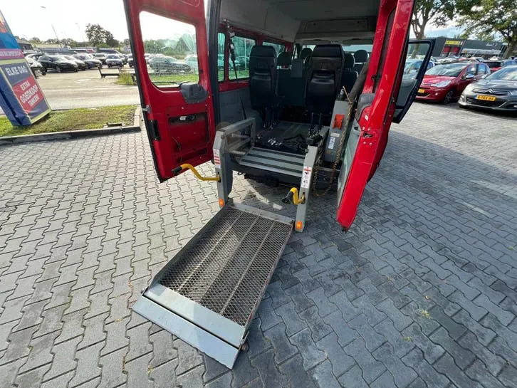 Ford Transit 2006 photo 2