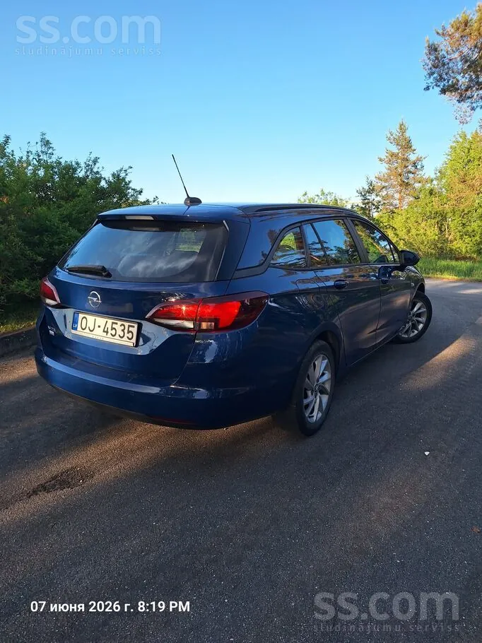 Opel Astra 2020 photo 3