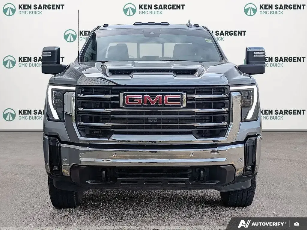 GMC Sierra 2500Hd 2025 photo 3